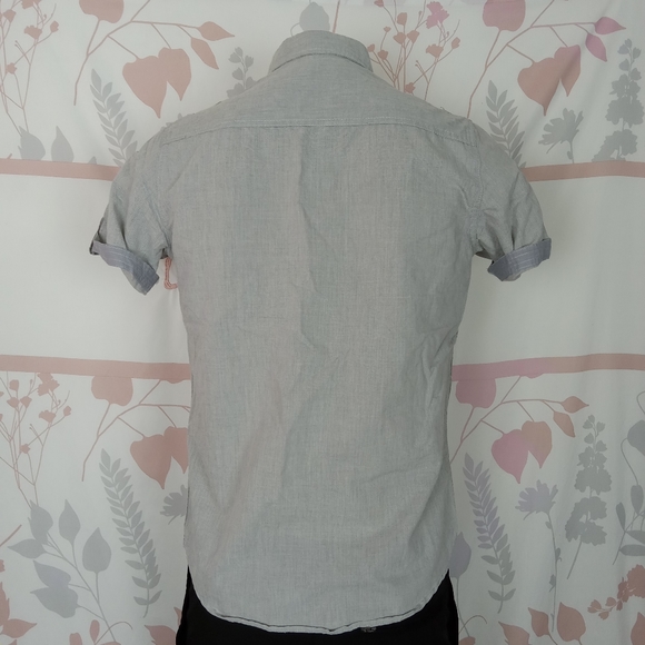 Free Planet button down shirt Size Small - Picture 2 of 11